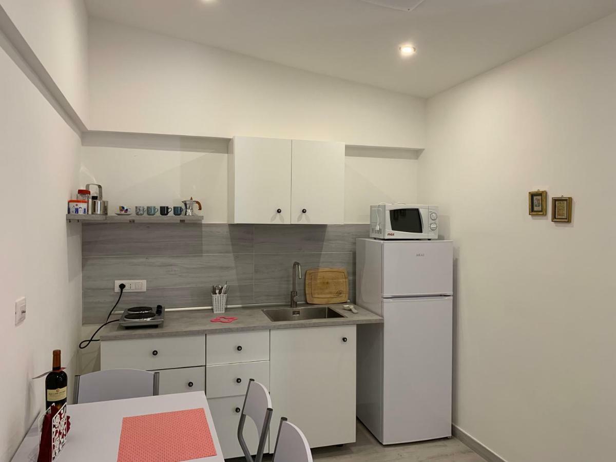 Deni'S Apartments Per 4 Сиракузы Экстерьер фото